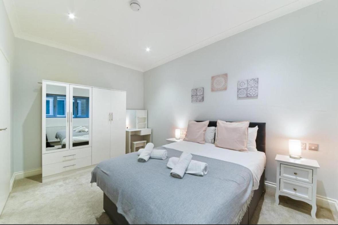 Modern Three-bedroom Flat In Paddington Apartment *
